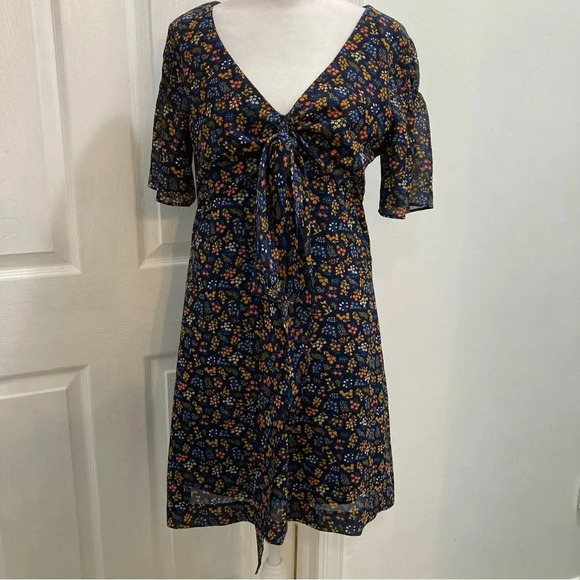 Madewell Cross-Front Mini Dress in Garden Party - Picture 6 of 15